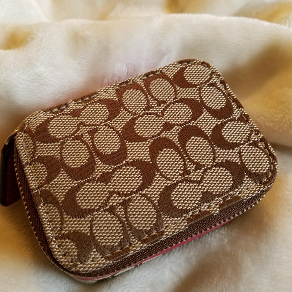 🍃MINT🍃🖤RARE🖤Coach2 Pill Case - Picture 7 of 8